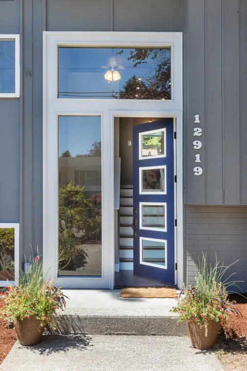 Transom-Windows--in-The-Lakes-Nevada-transom-windows-the-lakes-nevada.jpg-image